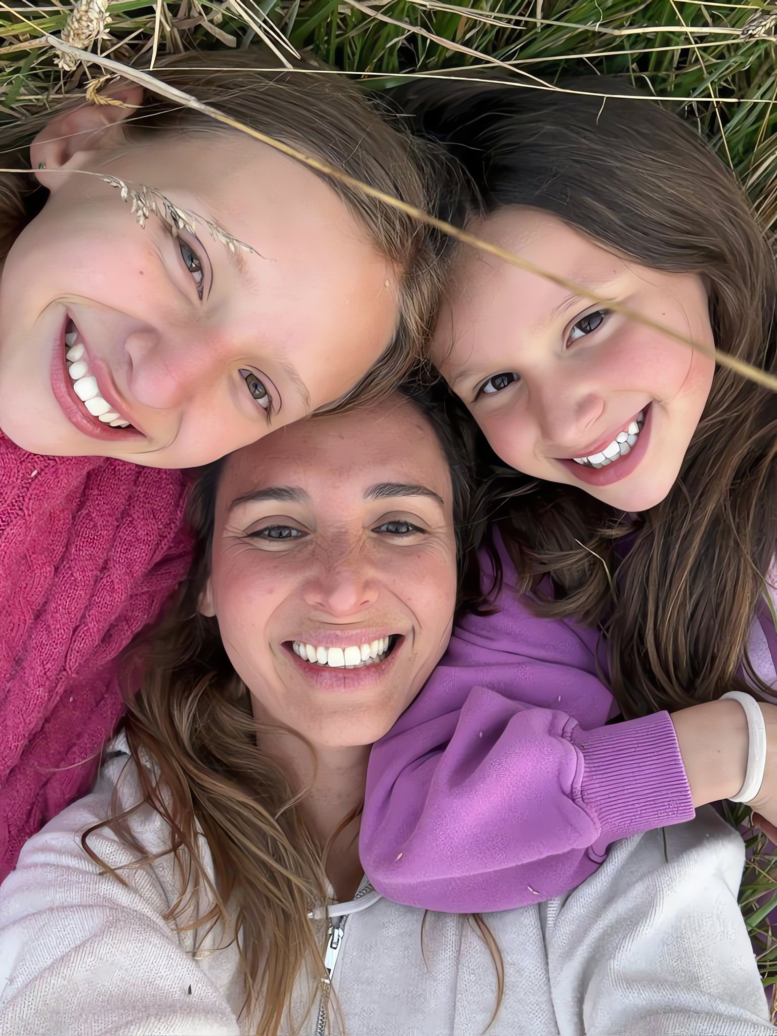 Andrea con sus hijas